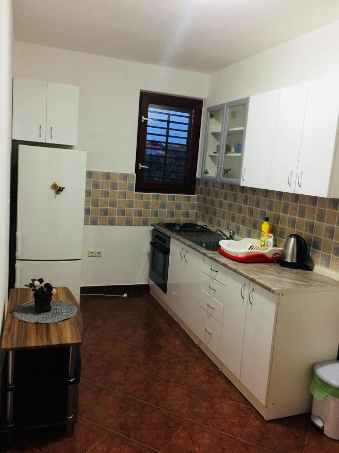 Apartman Vukoja Pakostane Apartment Bagian luar foto